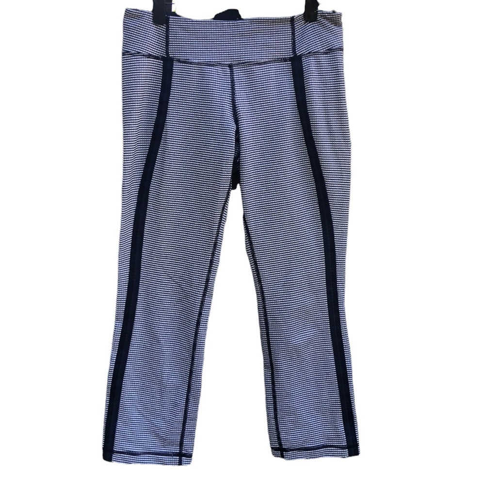 LULULEMON COAST TO CLASS BLUE GINGHAM CROPPED LEGGINGS